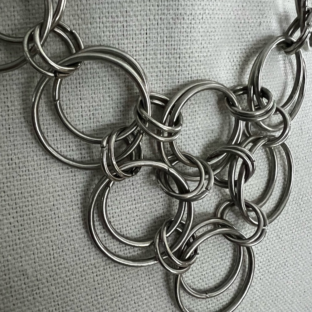 Silver Interlocking Ring Statement Necklace Chunk… - image 3